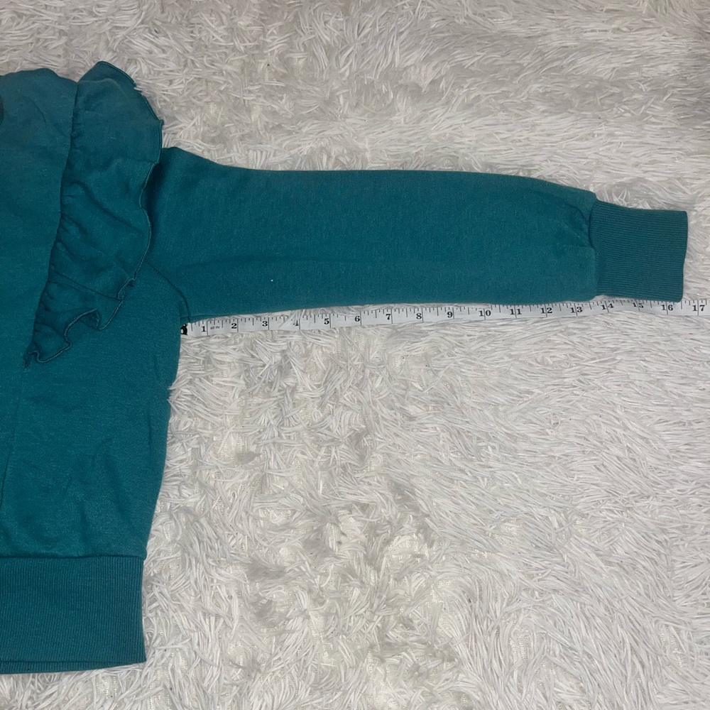Teal top perfect for the winter and fall time! - Picture 5 of 5